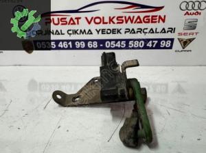 VOLKSWAGEN GOLF 7 ÇIKMA ARKA SEVİYE SENSÖRÜ 5Q0 907 503