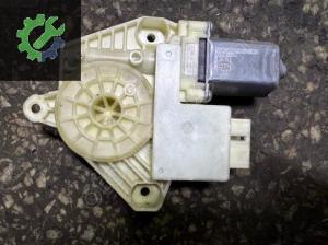 VOLKSWAGEN GOLF 7 ÇIKMA ORJİNAL SAG ARKA KAPI CAM MOTORU