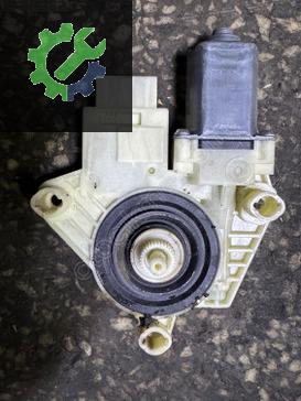 VOLKSWAGEN GOLF 7 ÇIKMA ORJİNAL SAG ARKA KAPI CAM MOTORU