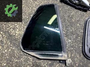 VOLKSWAGEN GOLF 7 ÇIKMA ORJİNAL SAG ARKA KAPI KELEBEK CAMI