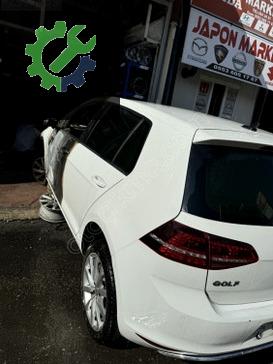 VOLKSWAGEN GOLF 7 ÇIKMA SOL ARKA KAPI BEYAZ