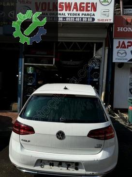 VOLKSWAGEN GOLF 7 ÇIKMA SOL ARKA KAPI HATASIZ BEYAZ