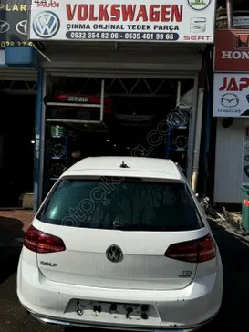 Volkswagen Golf Sağ Arka Kapı çıkma parça