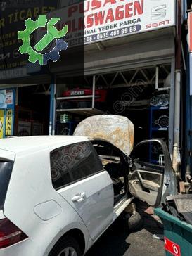VOLKSWAGEN GOLF 7 SAG ARKA ÇIKMA ORJİNAL KAPI HATASIZ BEYAZ