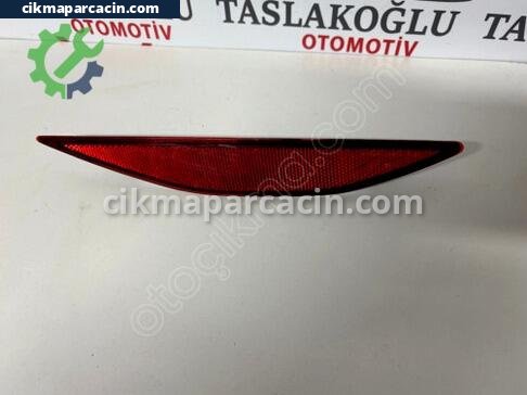 Volkswagen Golf Reflektör çıkma parça