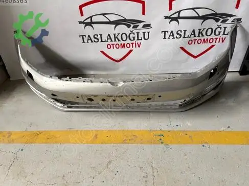 Volkswagen Golf Ön Tampon çıkma parça