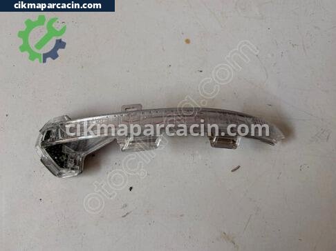 Volkswagen Golf Ayna Sinyali çıkma parça