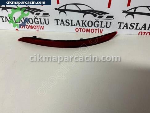 Volkswagen Golf Reflektör çıkma parça