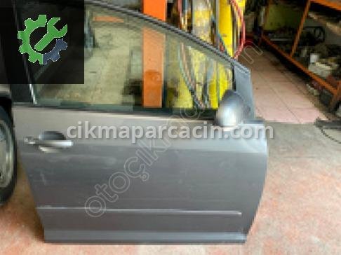 Volkswagen Golf Sağ Ön Kapı çıkma parça