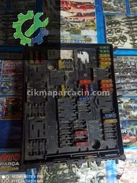 Volkswagen Golf Sigorta Kutusu 1K0937124 çıkma parça