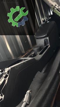 Volkswagen Jetta Kol Dayama çıkma parça