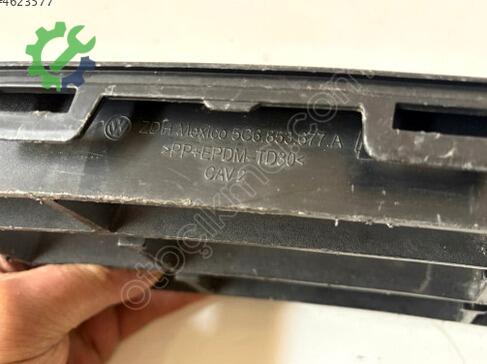 Volkswagen Jetta Tampon Izgarası 5C6853677A çıkma parça