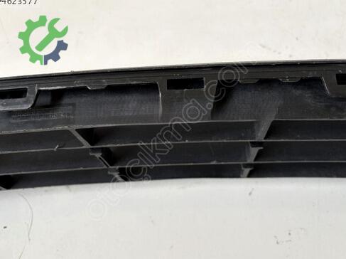 Volkswagen Jetta Tampon Izgarası 5C6853677A çıkma parça