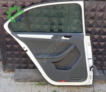 Volkswagen Jetta Sol Arka Kapı çıkma parça