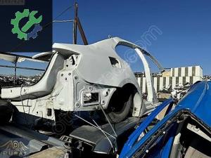 VOLKSWAGEN JETTA SAĞ ARKA ÇAMURLUK KESME BEYAZ