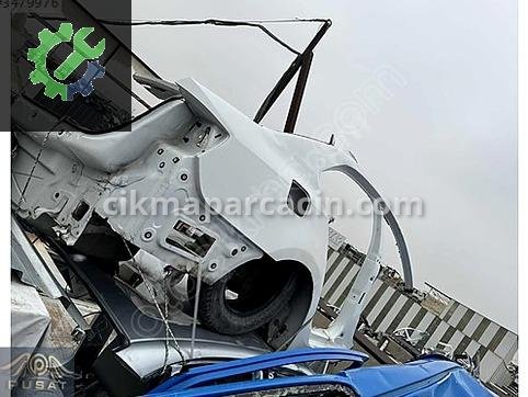Volkswagen Jetta Sol Kapı Çıtası çıkma parça
