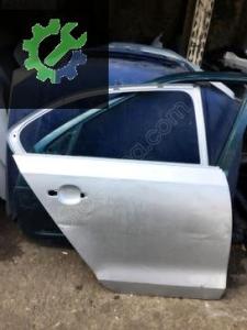 VOLKSWAGEN JETTA SAĞ ARKA KAPI