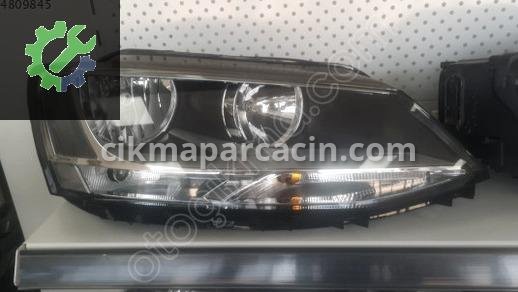 Volkswagen Jetta Sağ Ön Far çıkma parça