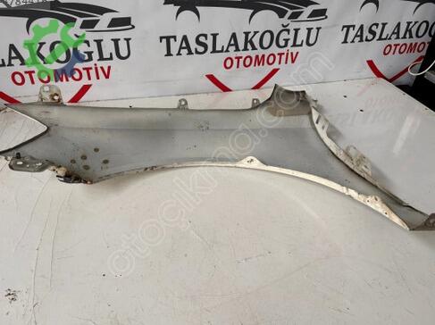 Volkswagen Jetta Sağ Ön Çamurluk çıkma parça