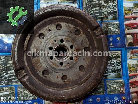 Volkswagen Caddy Volant çıkma parça