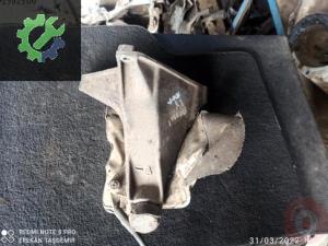 Volkswagen Passat 1.8 Motor Bağlantı Braketi Çıkma Orjinal