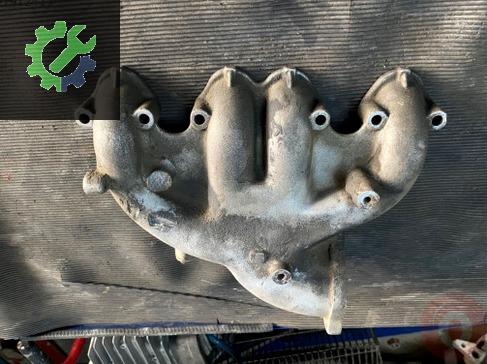 Volkswagen Passat Emme Manifoldu çıkma parça