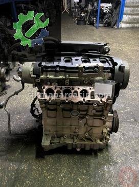 Volkswagen Passat Sandık Motor çıkma parça
