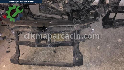 Volkswagen Passat Ön Panel çıkma parça