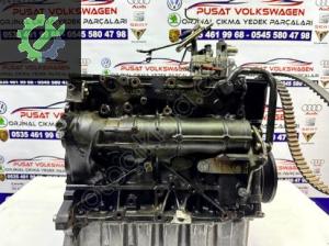 VOLKSWAGEN PASSAT 2.0TDİ ÇIKMA YARIM MOTOR CRL MOTOR (2. Adet)