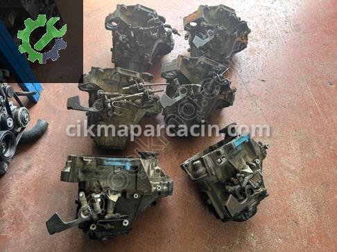 Volkswagen Passat Manuel Şanzıman çıkma parça