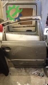 Volkswagen Passat 2006 Çıkma Sağ Arka Kapı