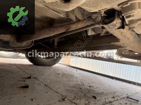 Volkswagen Passat Arka Dingil çıkma parça