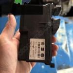 VOLKSWAGEN PASSAT B5 ÇIKMA ORJİNAL CAM DÜĞMEDİ KARTLI