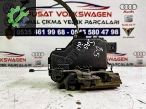 VOLKSWAGEN PASSAT B5 ÇIKMA ORJİNAL SAG ÖN KAPI KİLİDİ