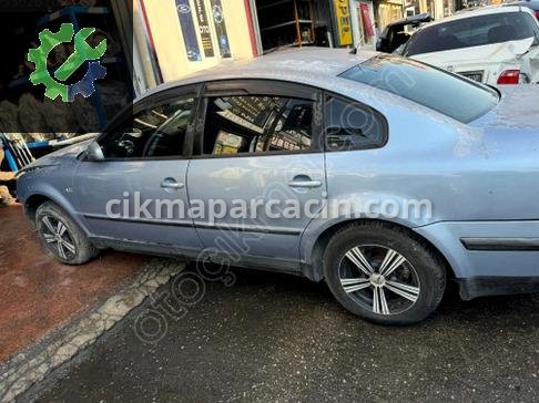 Volkswagen Passat Sağ Arka Kapı çıkma parça