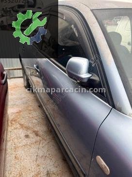 Volkswagen Passat Sağ Arka Kapı B5 çıkma parça