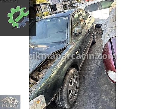 Volkswagen Passat Sağ Arka Çamurluk çıkma parça