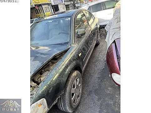Volkswagen Passat Sağ Arka Kapı çıkma parça
