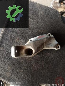 Volkswagen Passat Motor Braketi çıkma parça