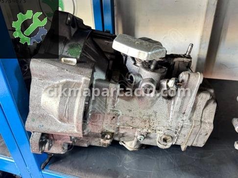 Volkswagen Passat Manuel Şanzıman çıkma parça