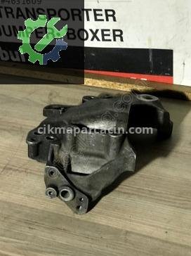 Volkswagen Passat Motor Takozu & Kulağı çıkma parça