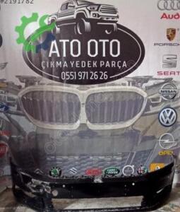 Volkswagen Passat 2004-2023 Çıkma Ön Tampon