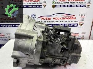 VOLKSWAGEN PASSAT B8 1.6TDİ ÇIKMA 6İLERİ MANUEL ŞANZIMAN