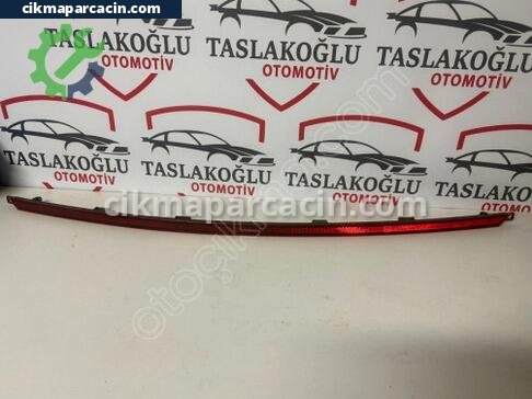 Volkswagen Passat Reflektör çıkma parça