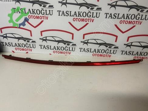 Volkswagen Passat Reflektör çıkma parça