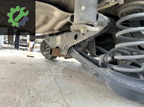 VOLKSWAGEN PASSAT B8 ÇIKMA ARKA TRAVERS DİNGİL BOŞ 5QF500039BF