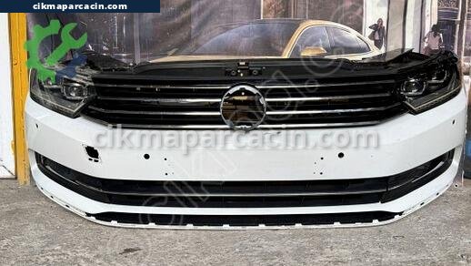 Volkswagen Passat Ön Tampon çıkma parça