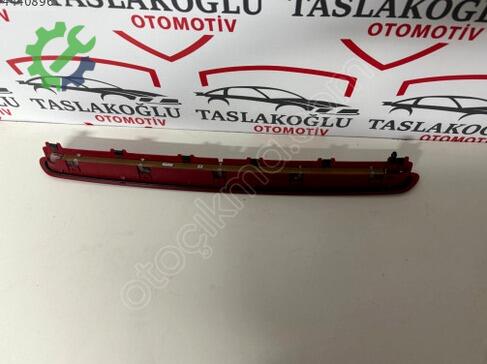 Volkswagen Passat Fren Lambası 3G9945087D çıkma parça