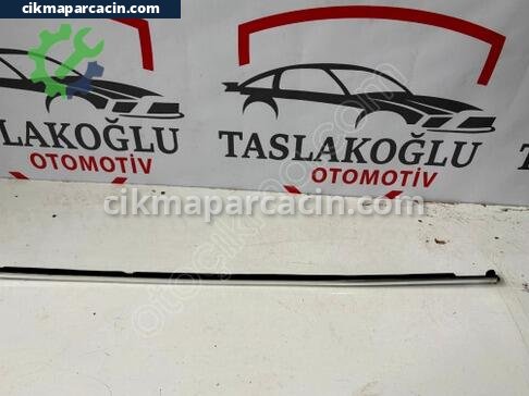 Volkswagen Passat Sağ Arka Kapı çıkma parça