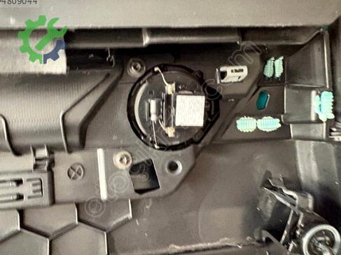 Volkswagen Passat Sağ Arka Kapı çıkma parça
